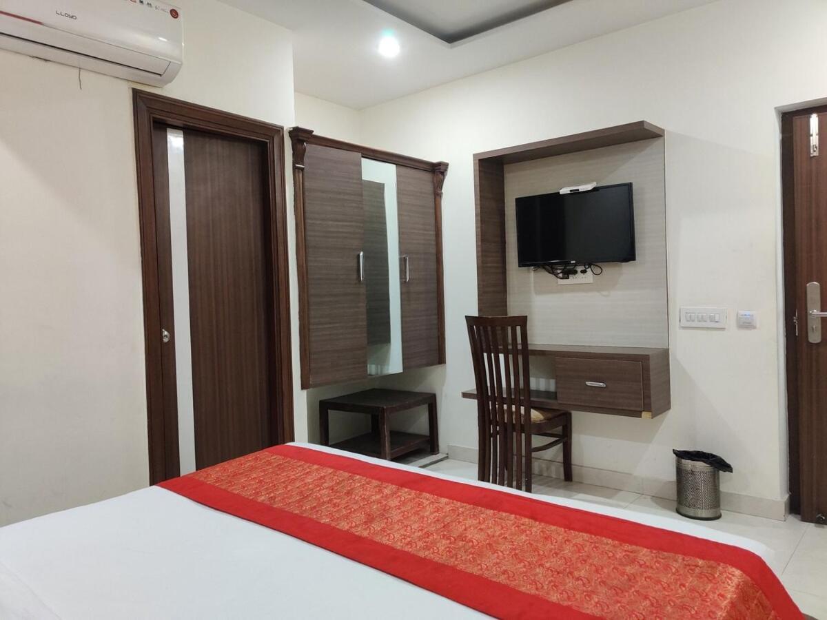 Amrit Sarai Bed & Breakfast Amritsar Exterior photo