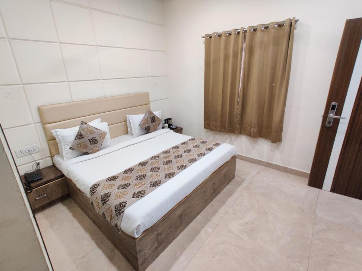 Amrit Sarai Bed & Breakfast Amritsar Exterior photo