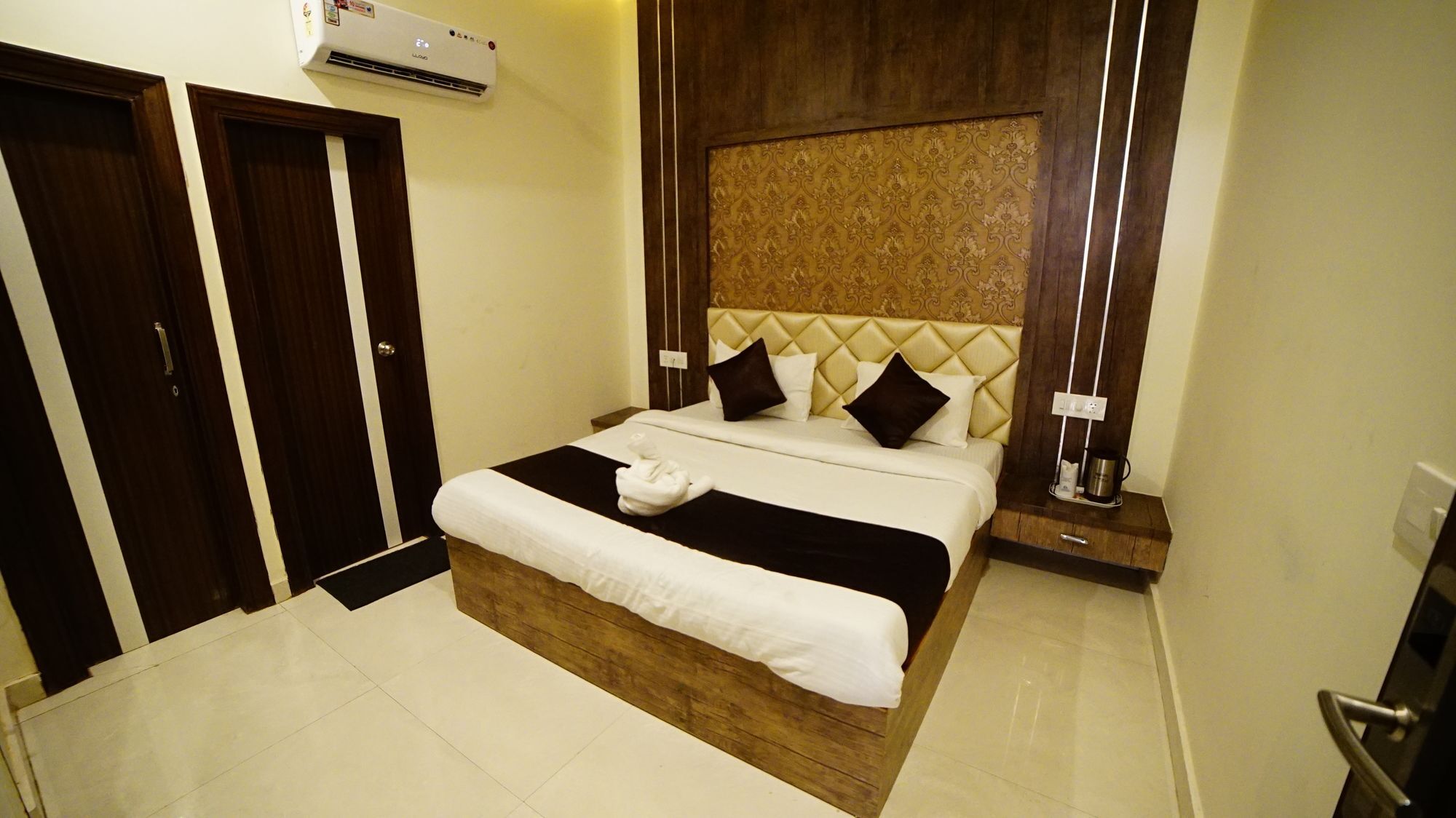 Amrit Sarai Bed & Breakfast Amritsar Exterior photo